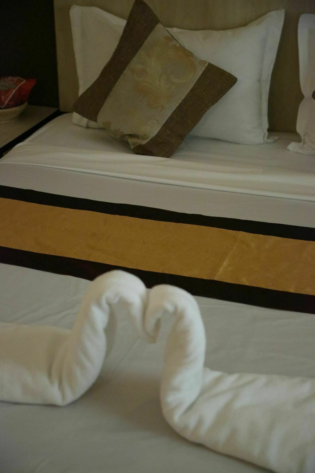 Hotel 72 Янгон Экстерьер фото