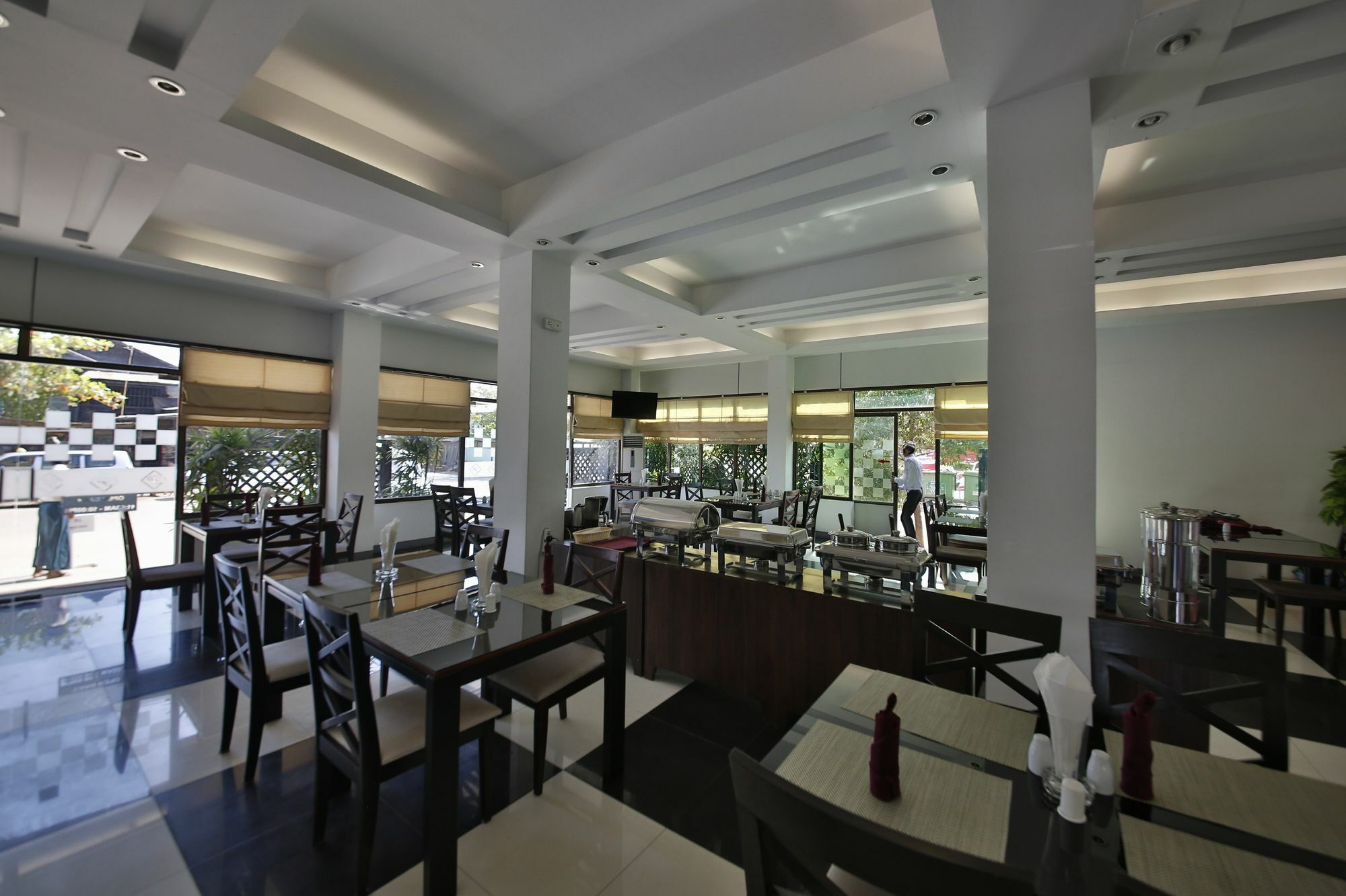 Hotel 72 Янгон Экстерьер фото