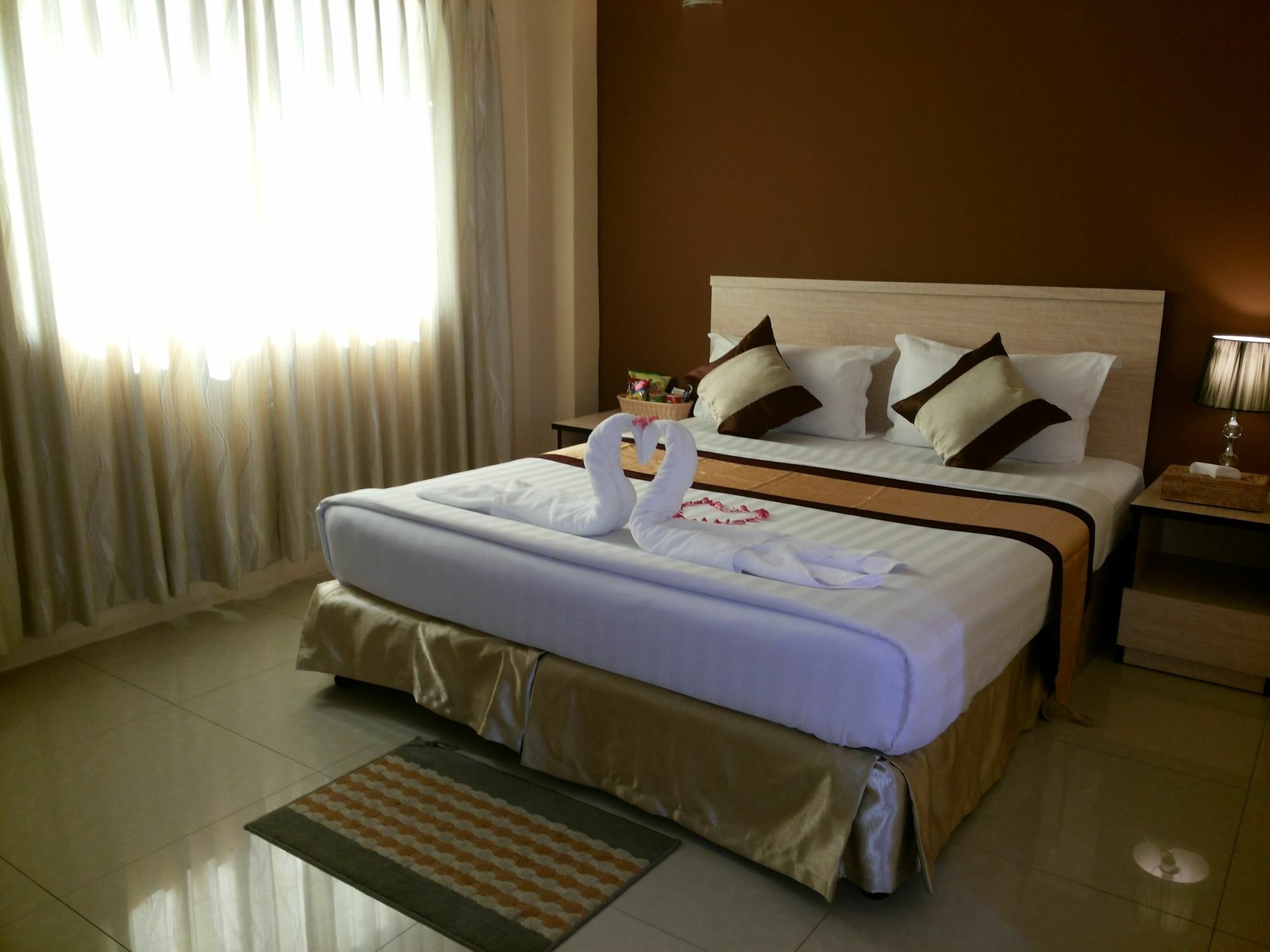 Hotel 72 Янгон Экстерьер фото